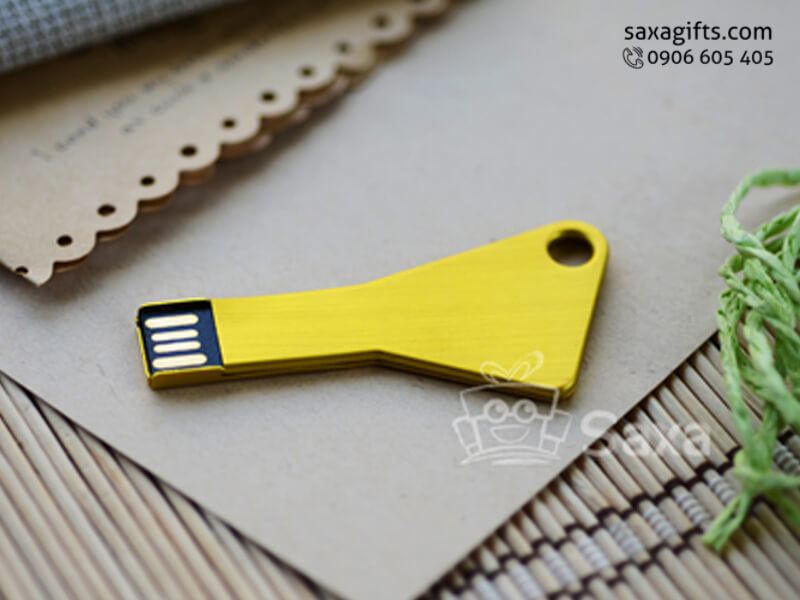 Usb kim loại in logo hình chìa khóa tam giác