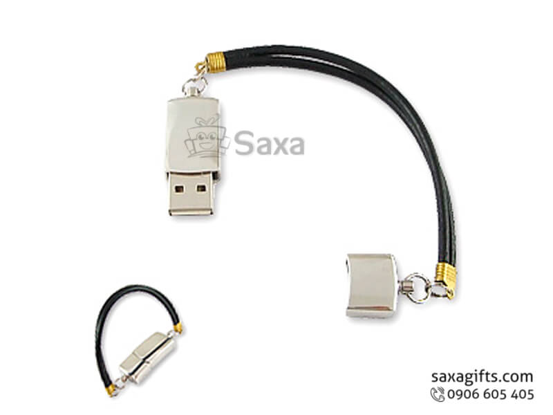 USB kim loại vòng đeo tay cao su 2 sợi màu đen (Unique USB). Vòng tay bằng cao su có chốt bằng đồng ở 2 đầu, mối nối là usb kim loại nắp rời đóng mở.