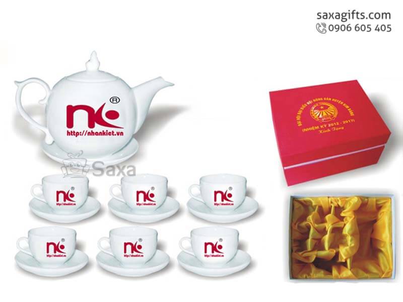 Ceramic tea set with logo printed in wavy form from Minh Long