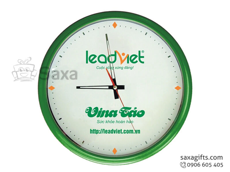 Đồng hồ treo tường hình tròn vỏ nhựa màu xanh của LeadViet