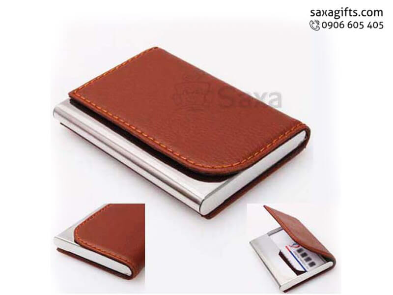 Leather namecard holder with sleek surface and right corner rounded cap