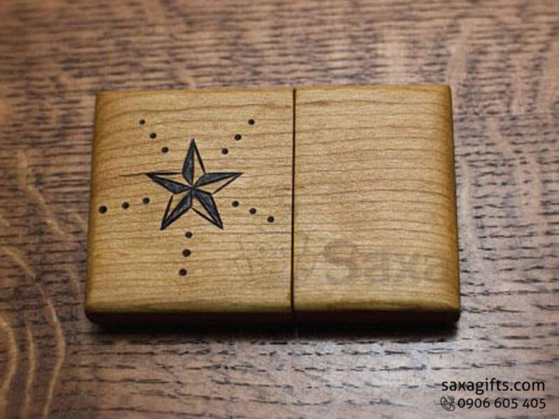 Wooden namecard holder with rounded corners and patterned cover