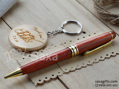 Office Giftset with logo printed: wooden sign pen ± keychain