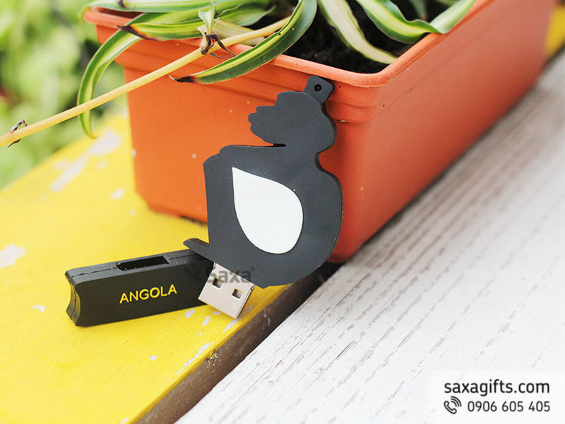 Usb cao su 2d nắp rời, đổ khuôn biểu trưng logo Angola