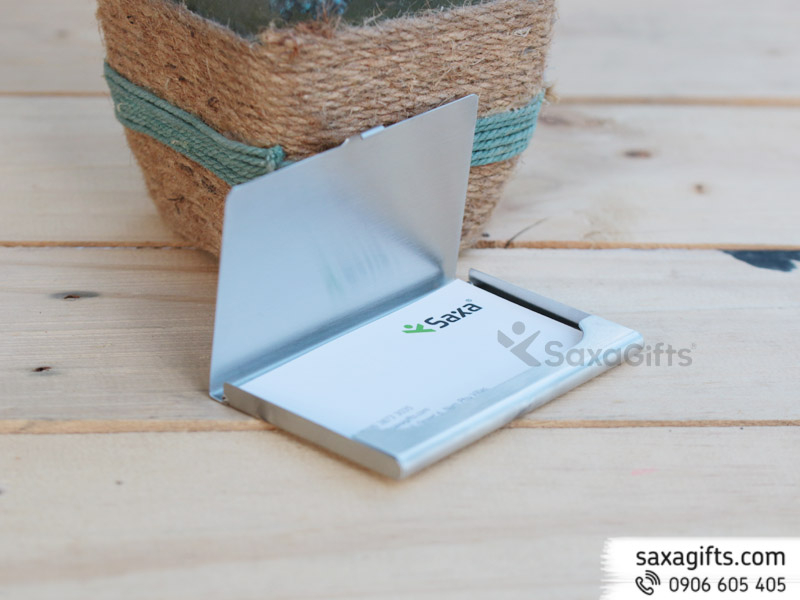 Hộp namecard kim loại in logo một màu trắng sáng bóng