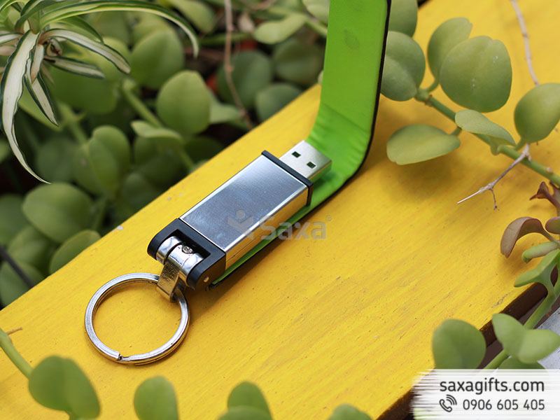 USB vỏ da dập logo Sony có móc khóa