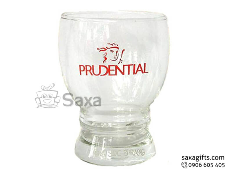 Ly thủy tinh in logo Prudential thân bầu có đế cách điệu