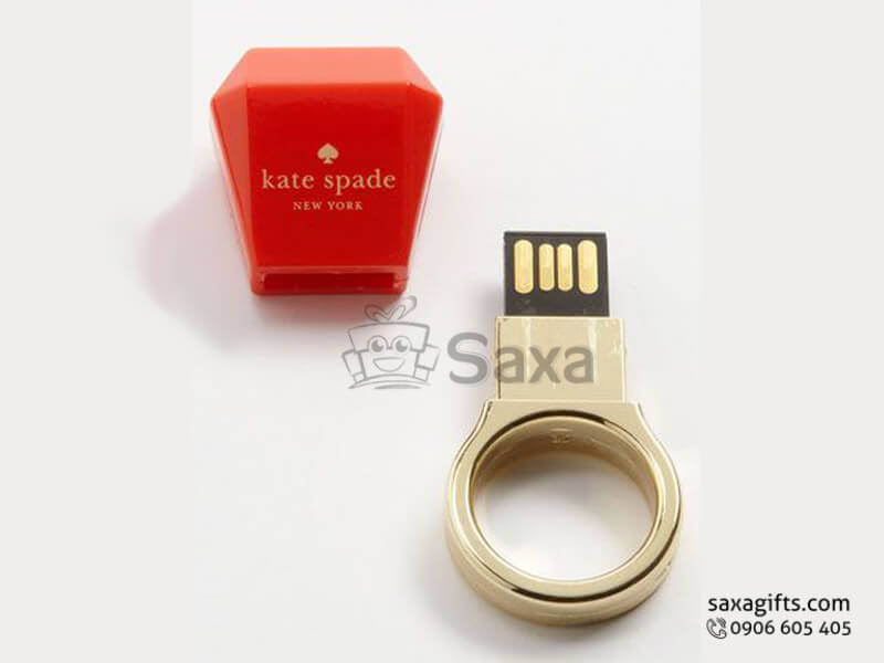 USB cao su làm theo mẫu 3D mô hình nhẫn đeo tay
