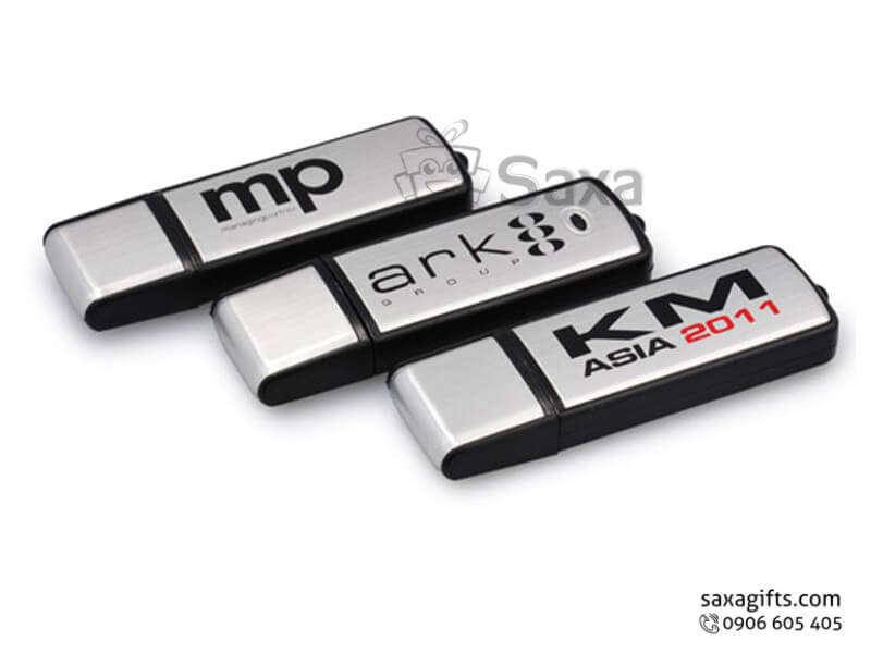 Usb nhựa in logo nắp rời phối trắng bạc