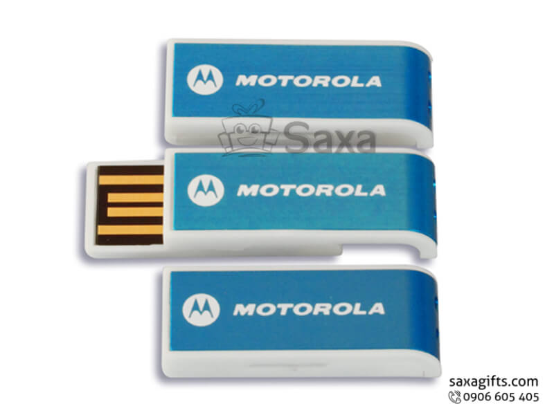 Usb nhựa in logo thanh trượt phối màu có khoen xỏ dây đeo