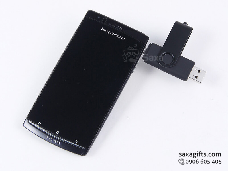 Usb on the go in logo nắp xoay nhựa phối kim loại màu đen