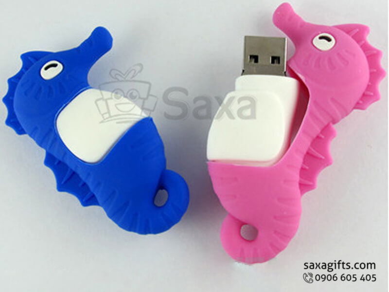 Usb on the go in logo bằng cao su đổ khuôn hình cá ngựa