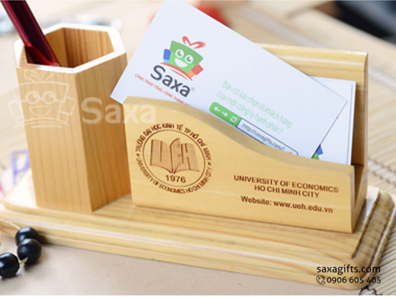 3 gợi ý tặng quà ở công sở