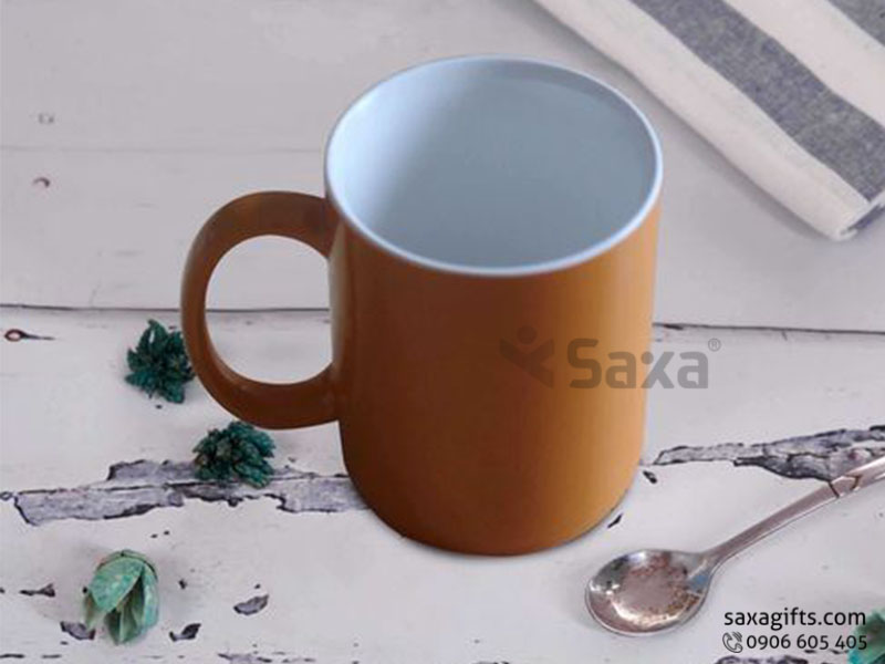 Ly sứ Bát Tràng hình trụ có quai, dung tích 450 ml