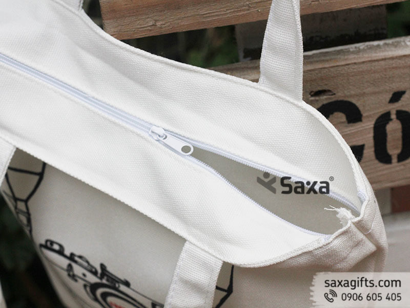 Túi xách vải canvas in logo Into Studio