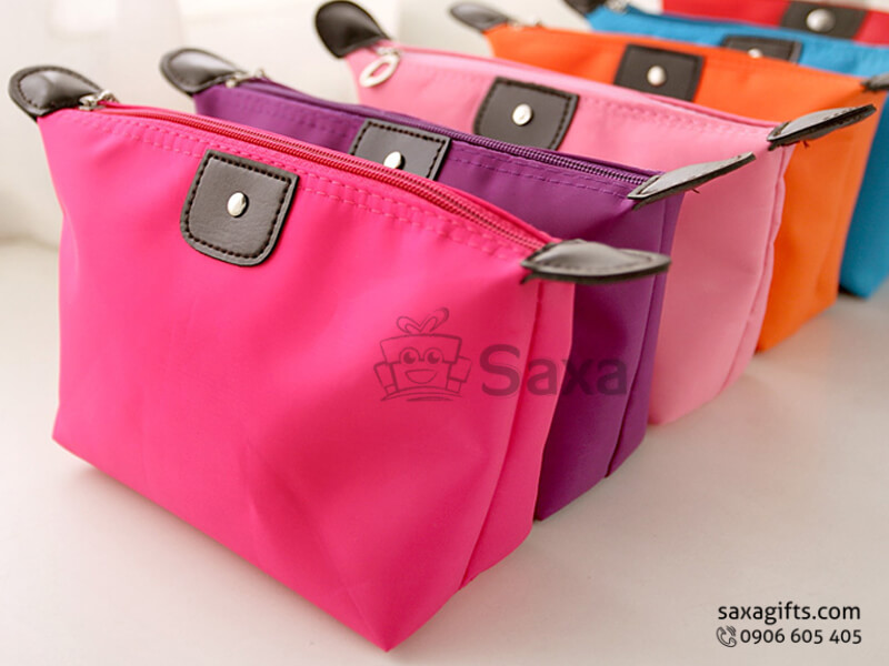 Túi vải dù in logo đựng mỹ phẩm phối da cá tính