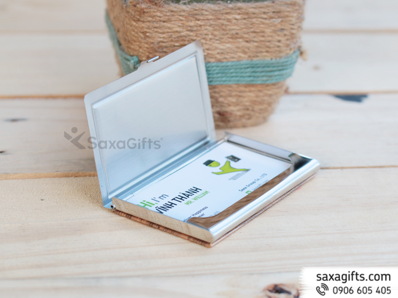 Hộp namecard kim loại phối gỗ độc đáo