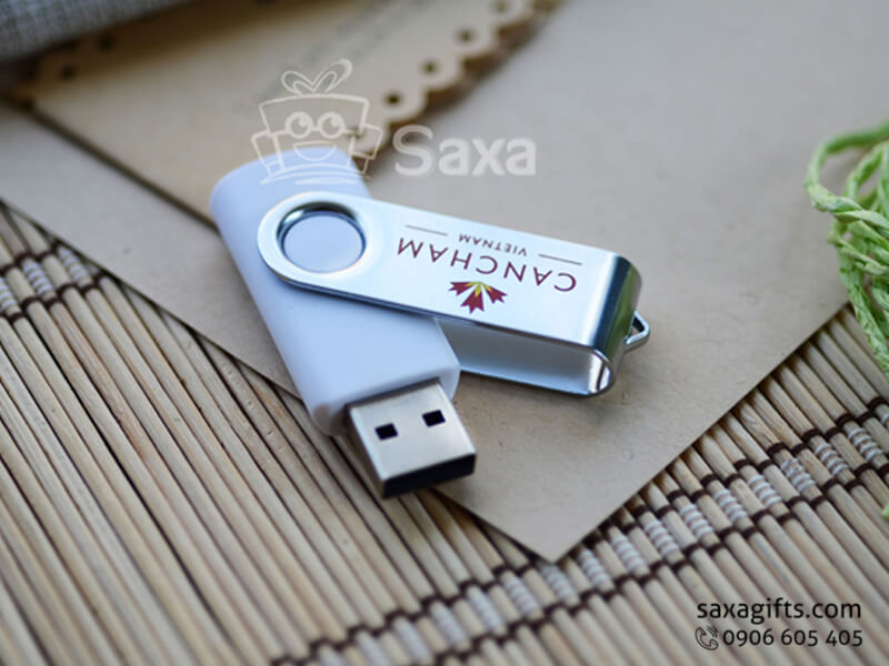 Usb kim loại phối nhựa kiểu dáng xoay 360 độ